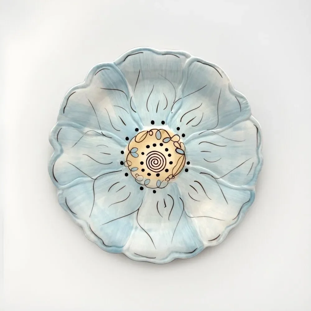 Set of 4 Pier 1 Cassidy Salad Dessert Plates Blue With Crème (Cream) Flower 7.5